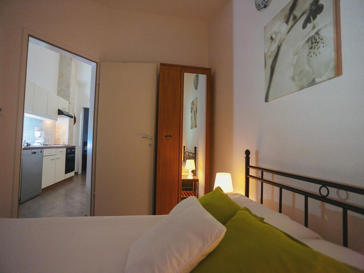 Apartment Nanito Trogir Eksteriør bilde